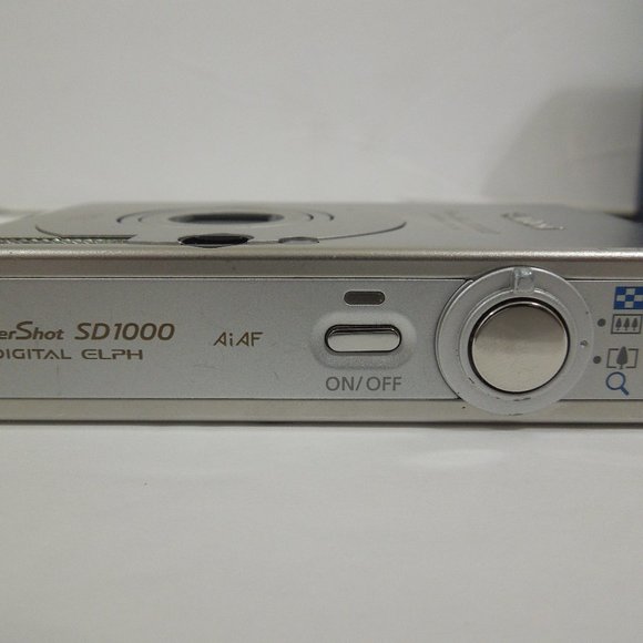 Canon PowerShot SD1000 7.1MP Digital Elph Camera with 3x Optical Zoom - Picture 4 of 8